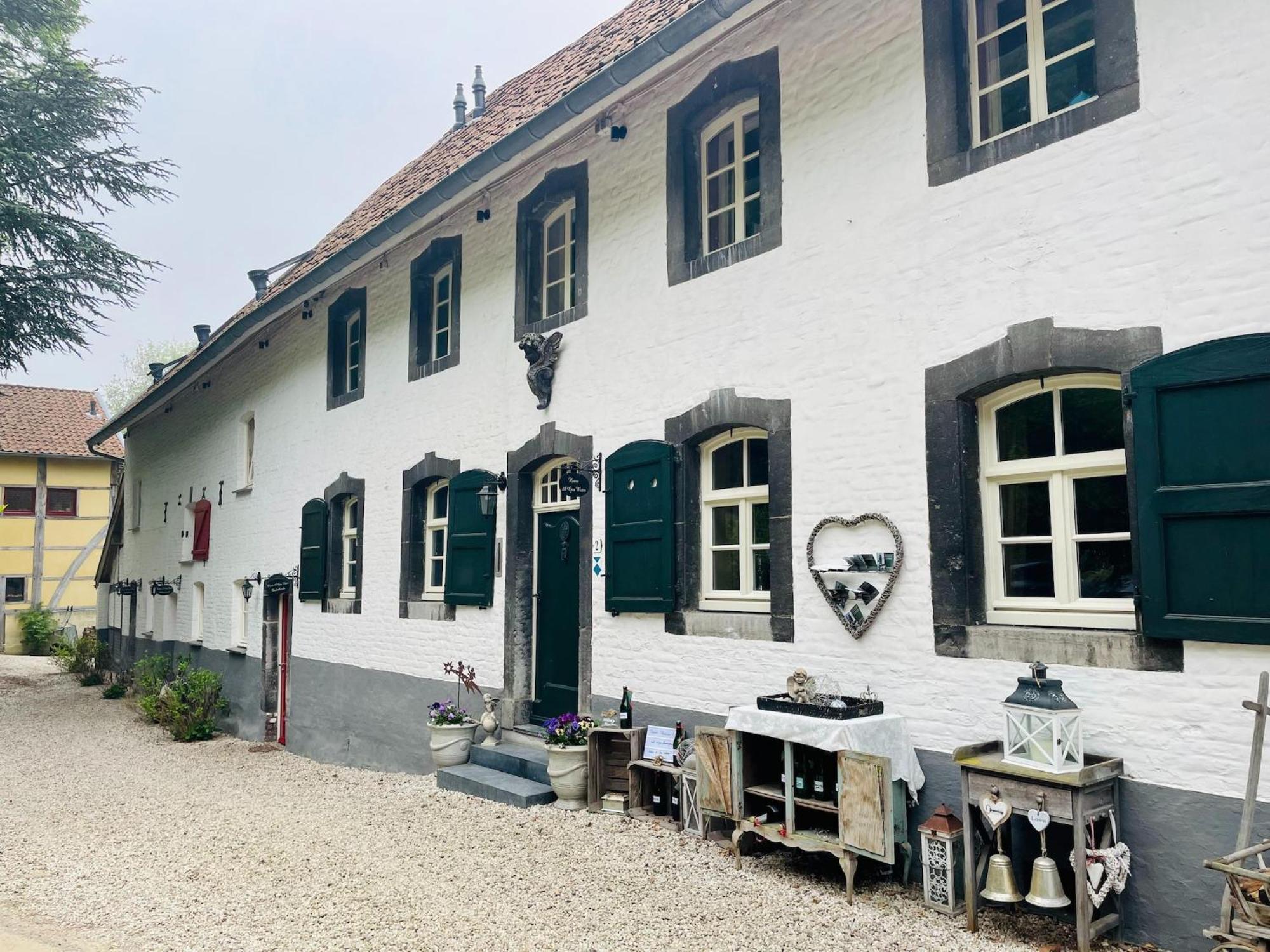 Stunning Holiday Home Near Forest In Slenaken Zewnętrze zdjęcie